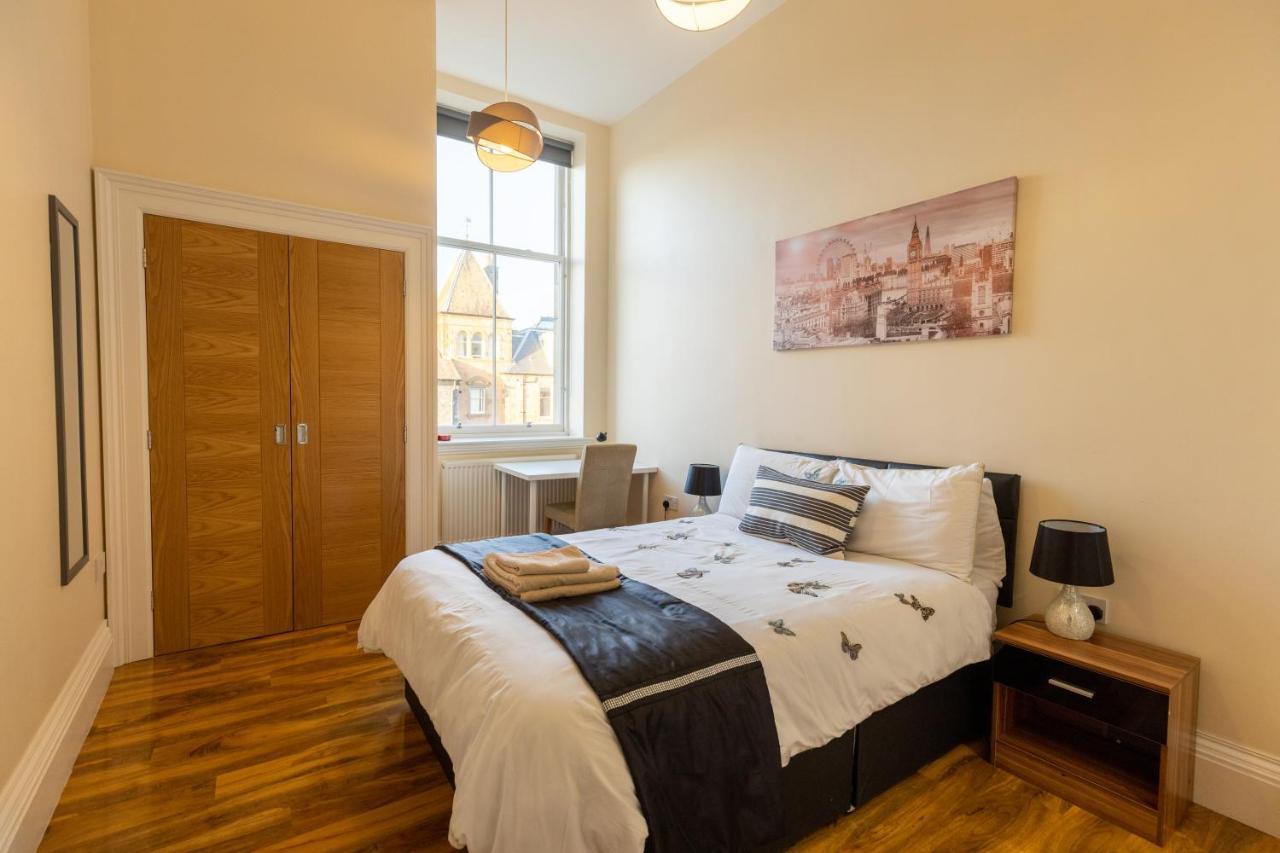 New 2 Bed Apartment With Stunning Views Of Arthur Seat Mountain EDI Eksteriør billede