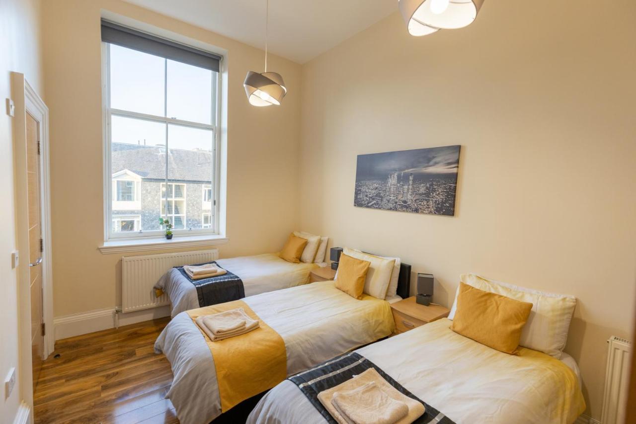 New 2 Bed Apartment With Stunning Views Of Arthur Seat Mountain EDI Eksteriør billede