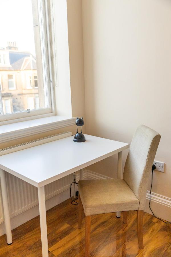 New 2 Bed Apartment With Stunning Views Of Arthur Seat Mountain EDI Eksteriør billede