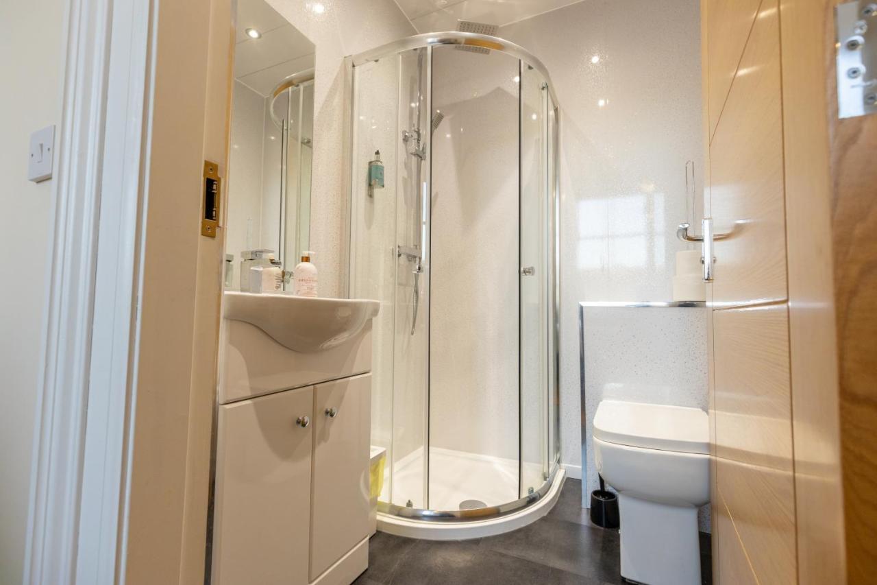 New 2 Bed Apartment With Stunning Views Of Arthur Seat Mountain EDI Eksteriør billede