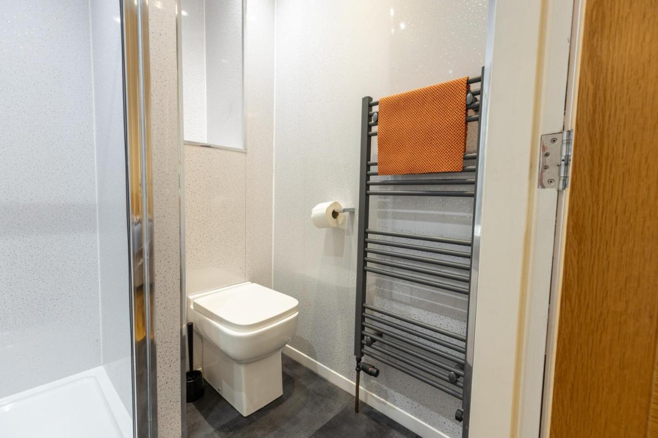 New 2 Bed Apartment With Stunning Views Of Arthur Seat Mountain EDI Eksteriør billede